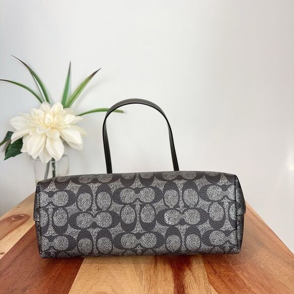 NWT Coach Fiona Zip Tote‎ Bag In Signature Canvas - Picture 4 of 5